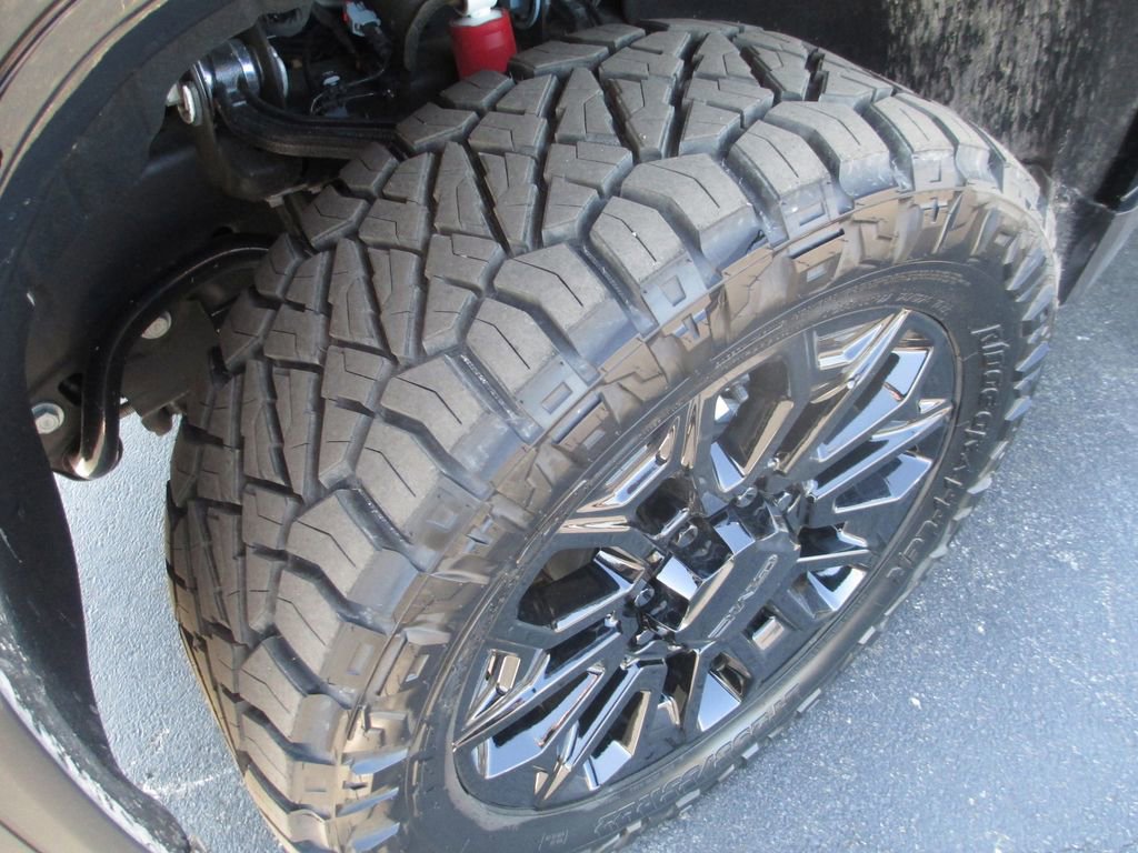 Used 2026 GMC Sierra 2500 AT4 w/ AT4 Premium Plus Package AWD/4WD image 14