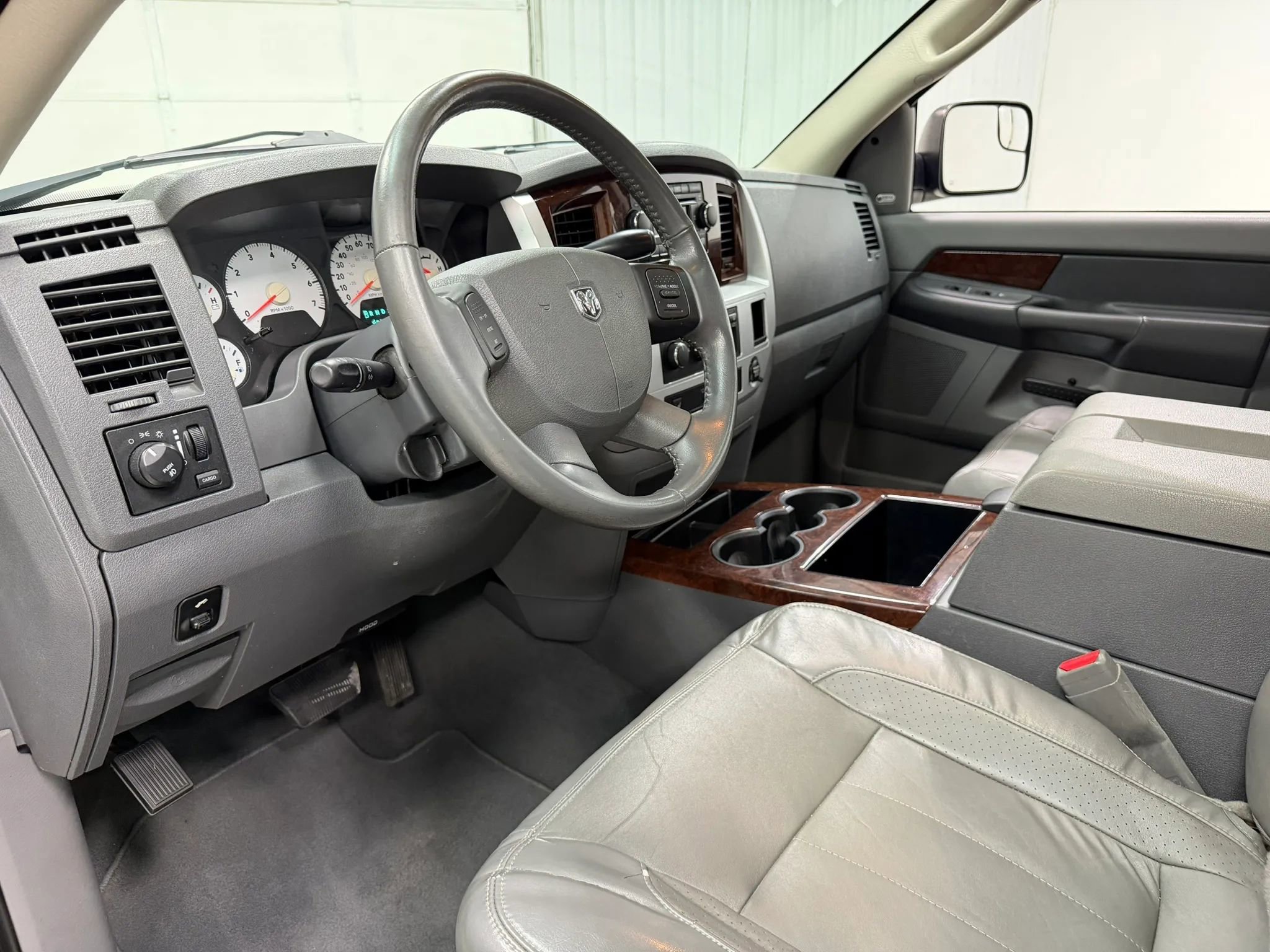 Used 2008 Dodge Ram 1500 Truck Laramie w/ Trailer Tow Group image 12