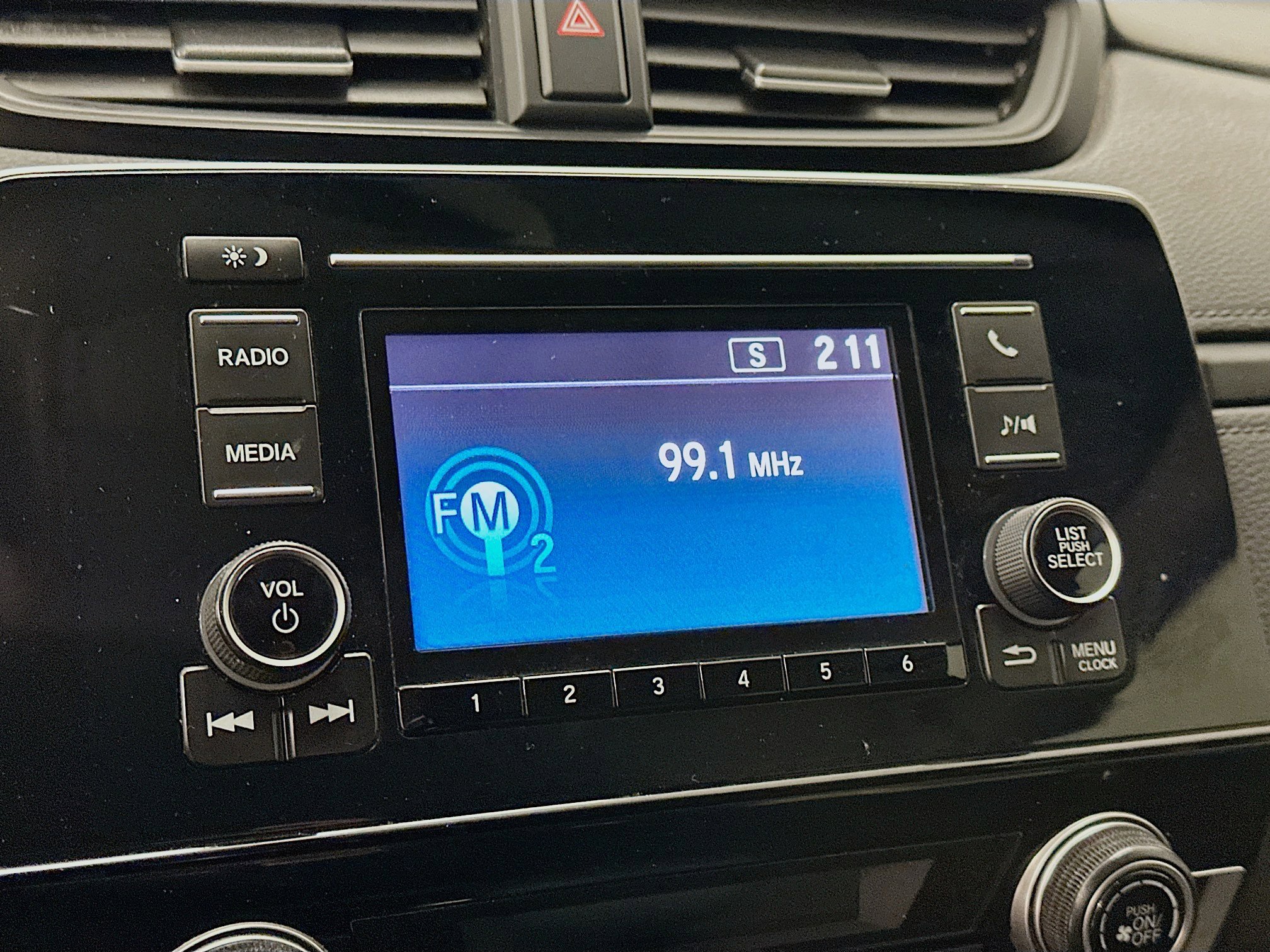 Used 2018 Honda CR-V LX image 21