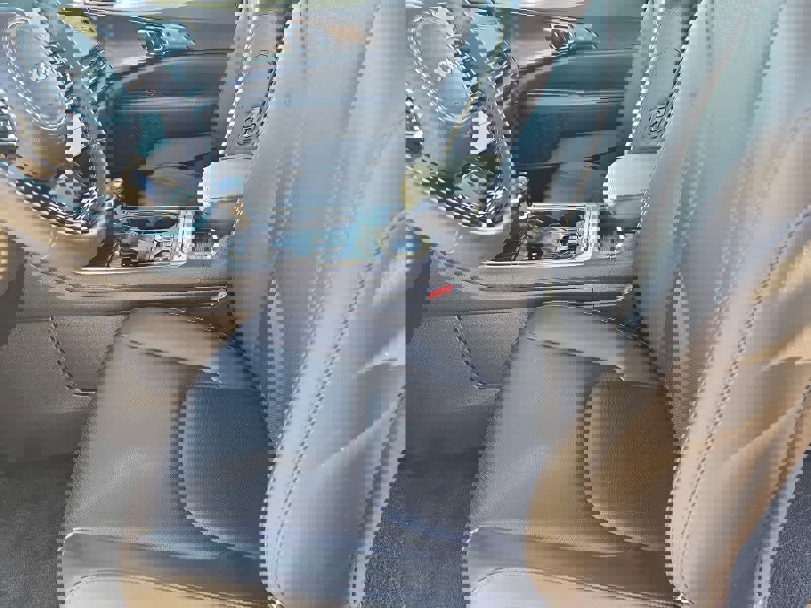 Certified 2025 Kia Carnival SX w/ SX Dark Edition Package image 14