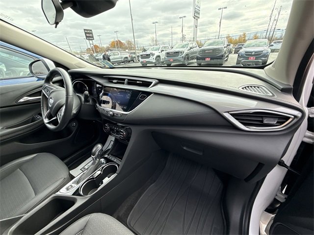Used 2022 Buick Encore GX Select w/ Sport Touring Package image 26