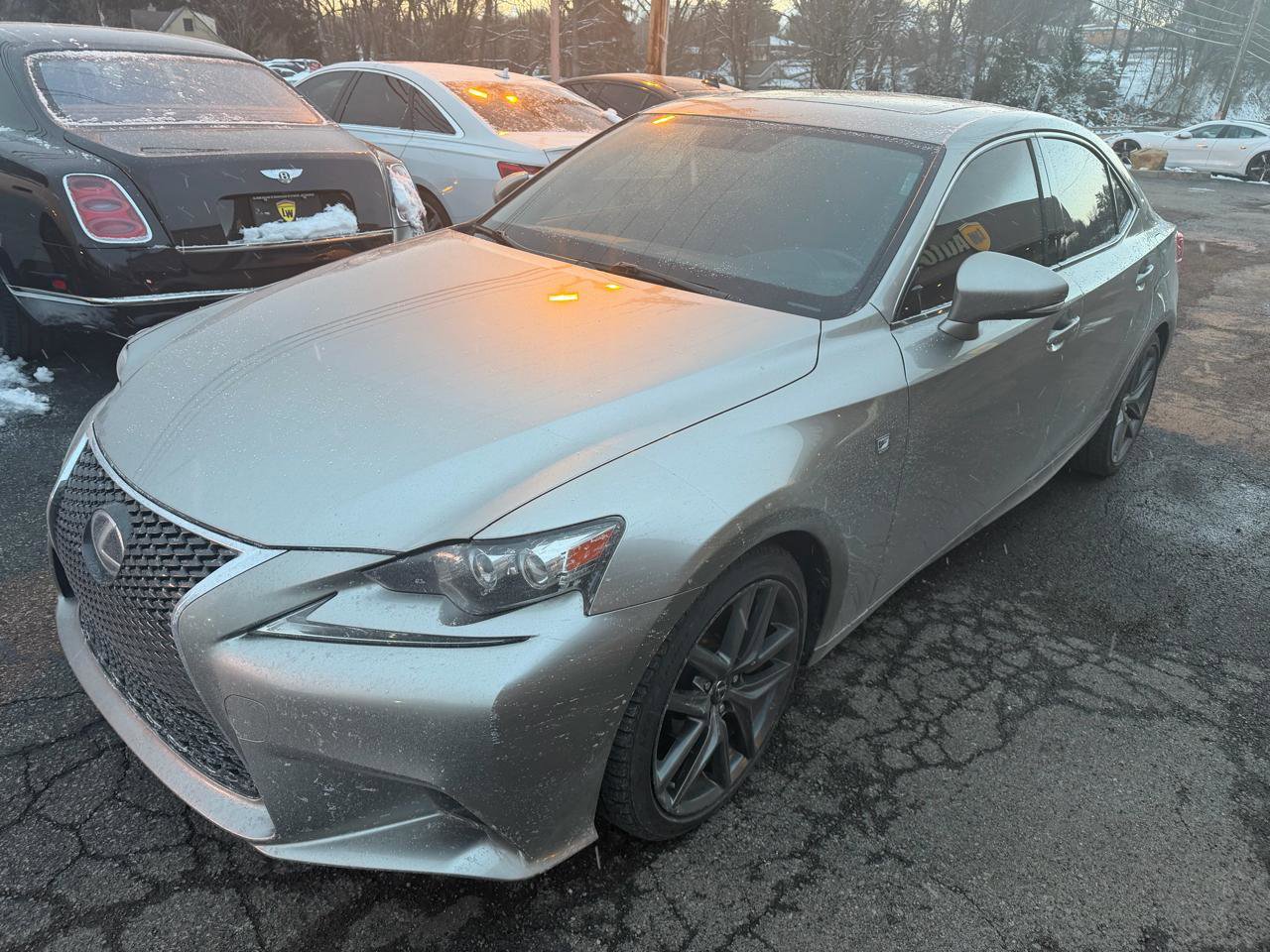 Used 2015 Lexus IS 250 4dr Sport Sdn AWD w/ F-Sport Package image 4