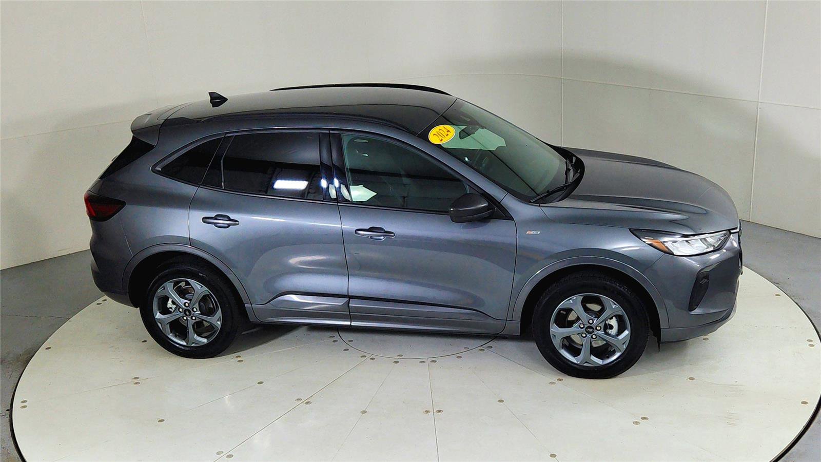 Used 2024 Ford Escape ST-Line image 23