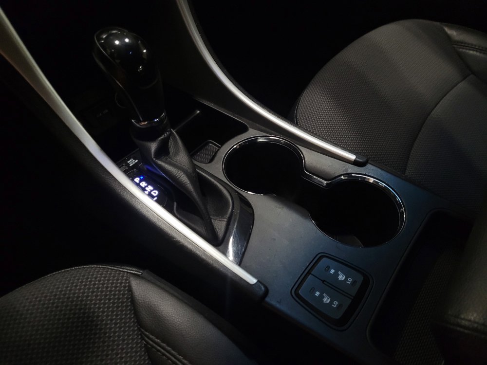 Used 2014 Hyundai Sonata SE w/ Premium Package 03 image 26