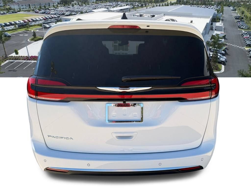 New 2026 Chrysler Pacifica Pinnacle FWD image 6