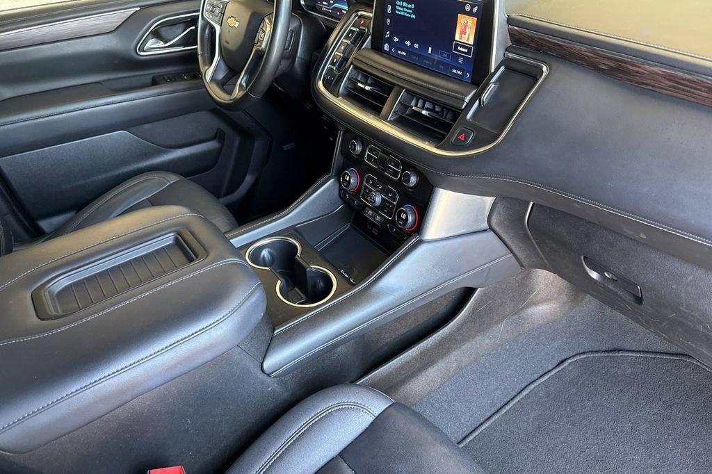 Used 2023 Chevrolet Suburban LT AWD/4WD image 18