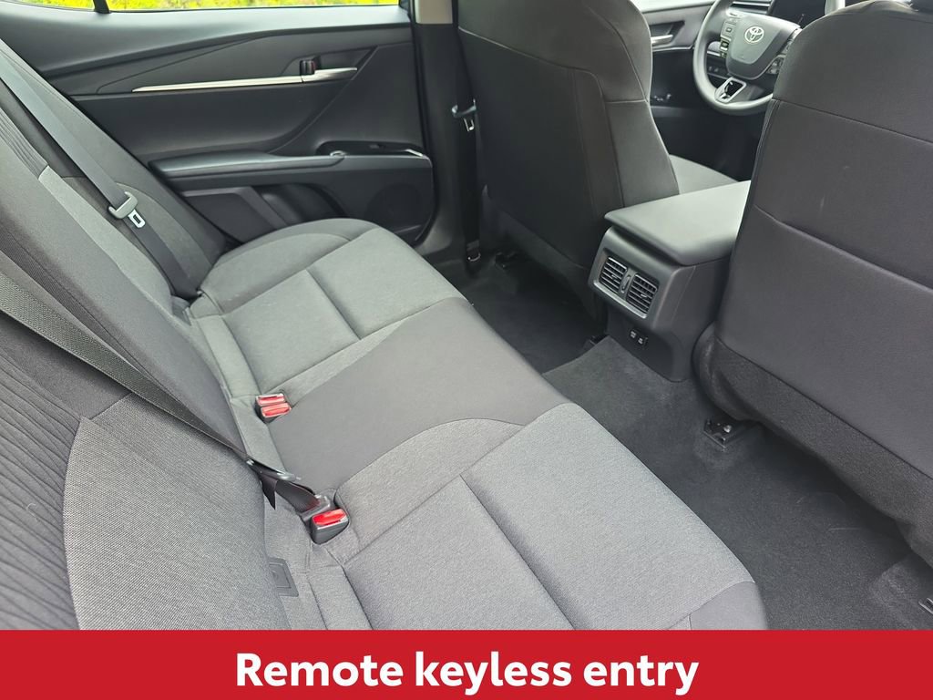 Used 2026 Toyota Camry LE FWD image 17