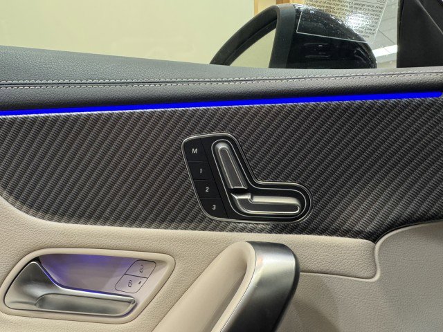 Used 2025 Mercedes-Benz CLA 250 image 21