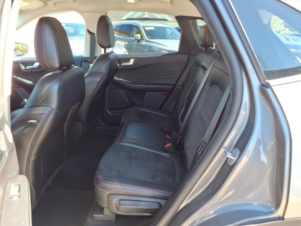 Used 2022 Ford Escape SEL w/ SEL Stealth AWD Package image 12
