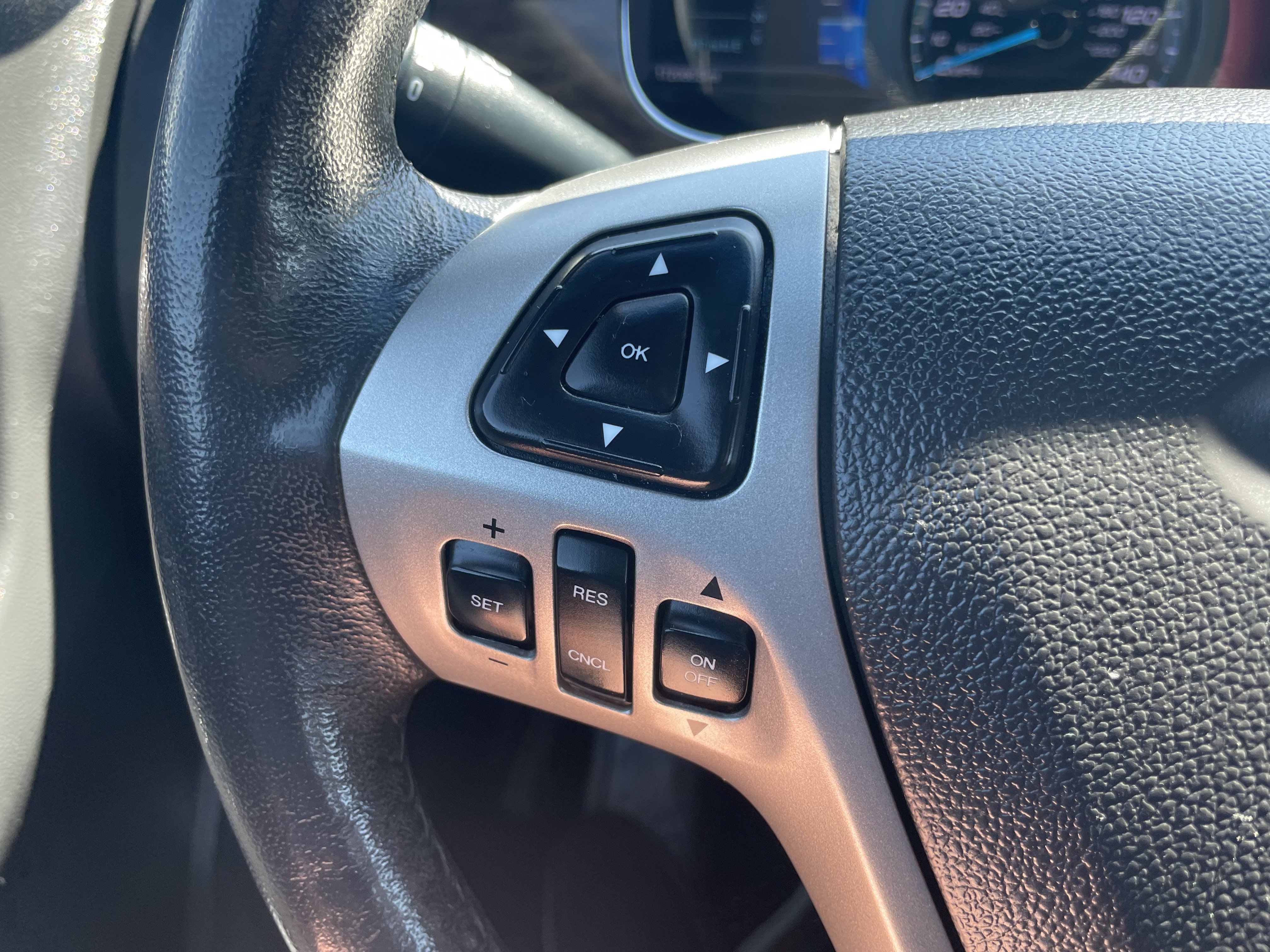 Used 2014 Ford Taurus Limited w/ Equipment Group 301A FWD image 15