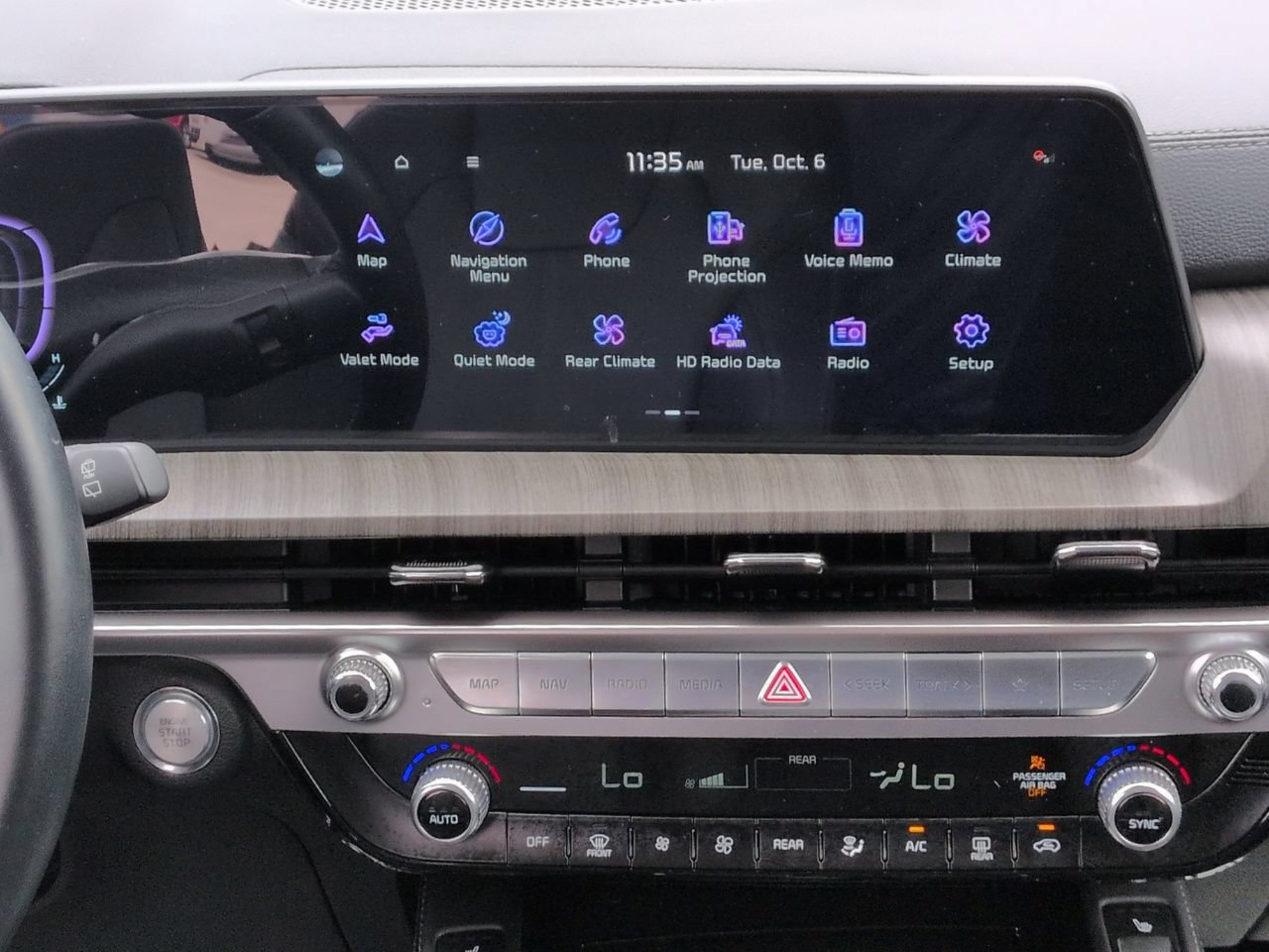 Used 2025 Kia Telluride EX w/ EX Captain's Chair Package FWD image 23