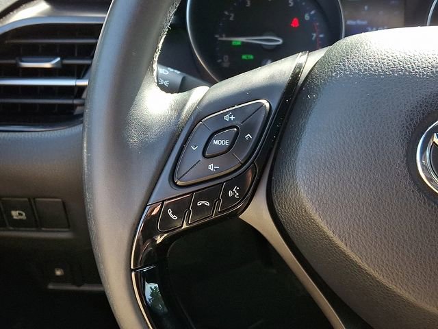Used 2018 Toyota C-HR XLE FWD image 22