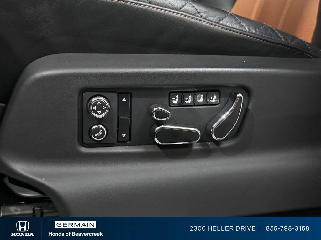 Used 2018 Bentley Bentayga AWD/4WD image 21