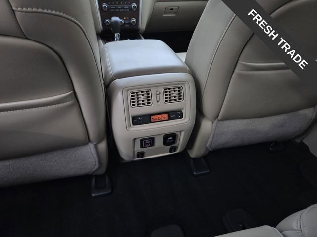 Used 2018 Nissan Pathfinder Platinum w/ Cargo Package FWD image 16