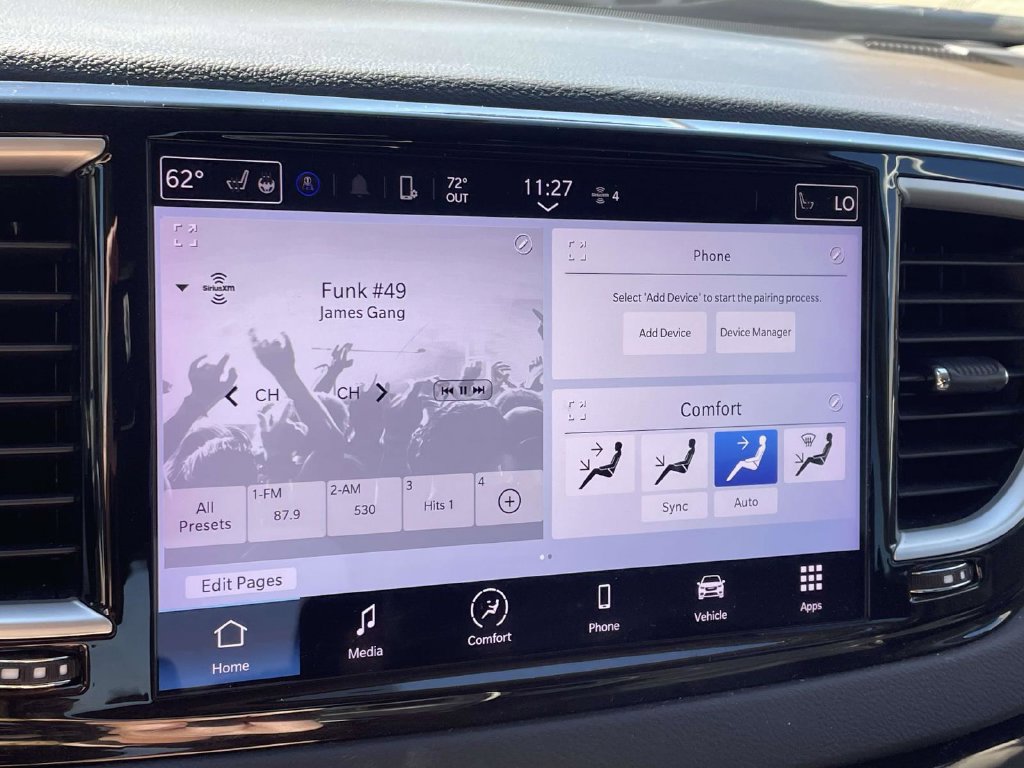 Certified 2023 Chrysler Pacifica Touring-L FWD image 37