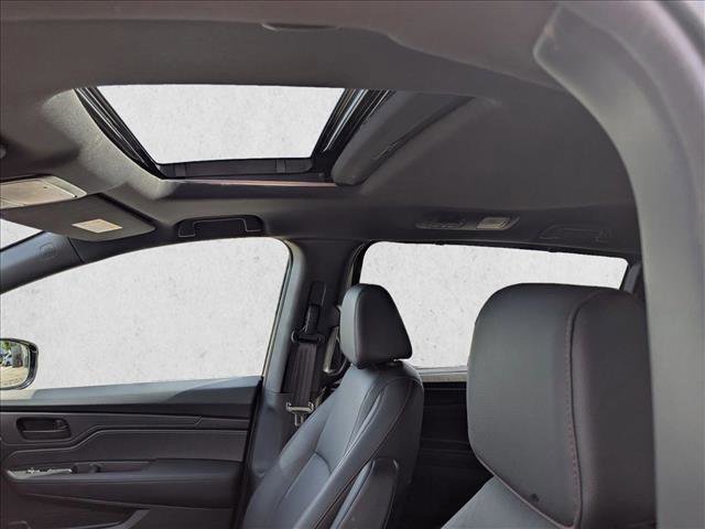 Used 2025 Honda Odyssey Sport-L image 13