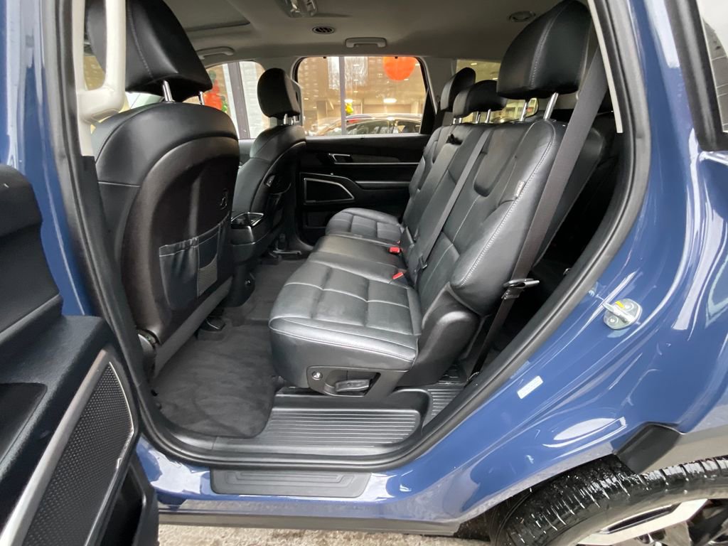 Certified 2024 Kia Telluride EX image 8
