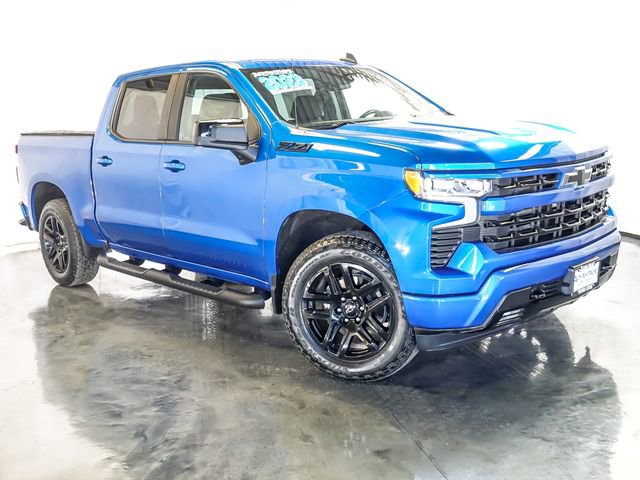 Used 2023 Chevrolet Silverado 1500 RST image 2