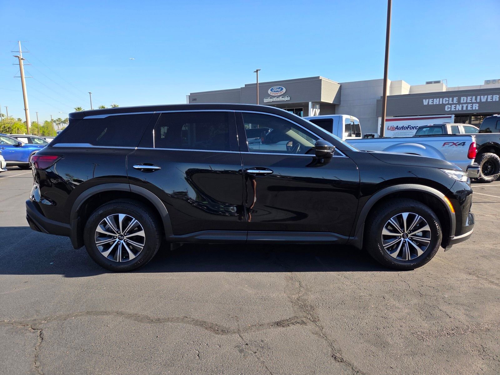 Used 2025 INFINITI QX60 Pure FWD image 7