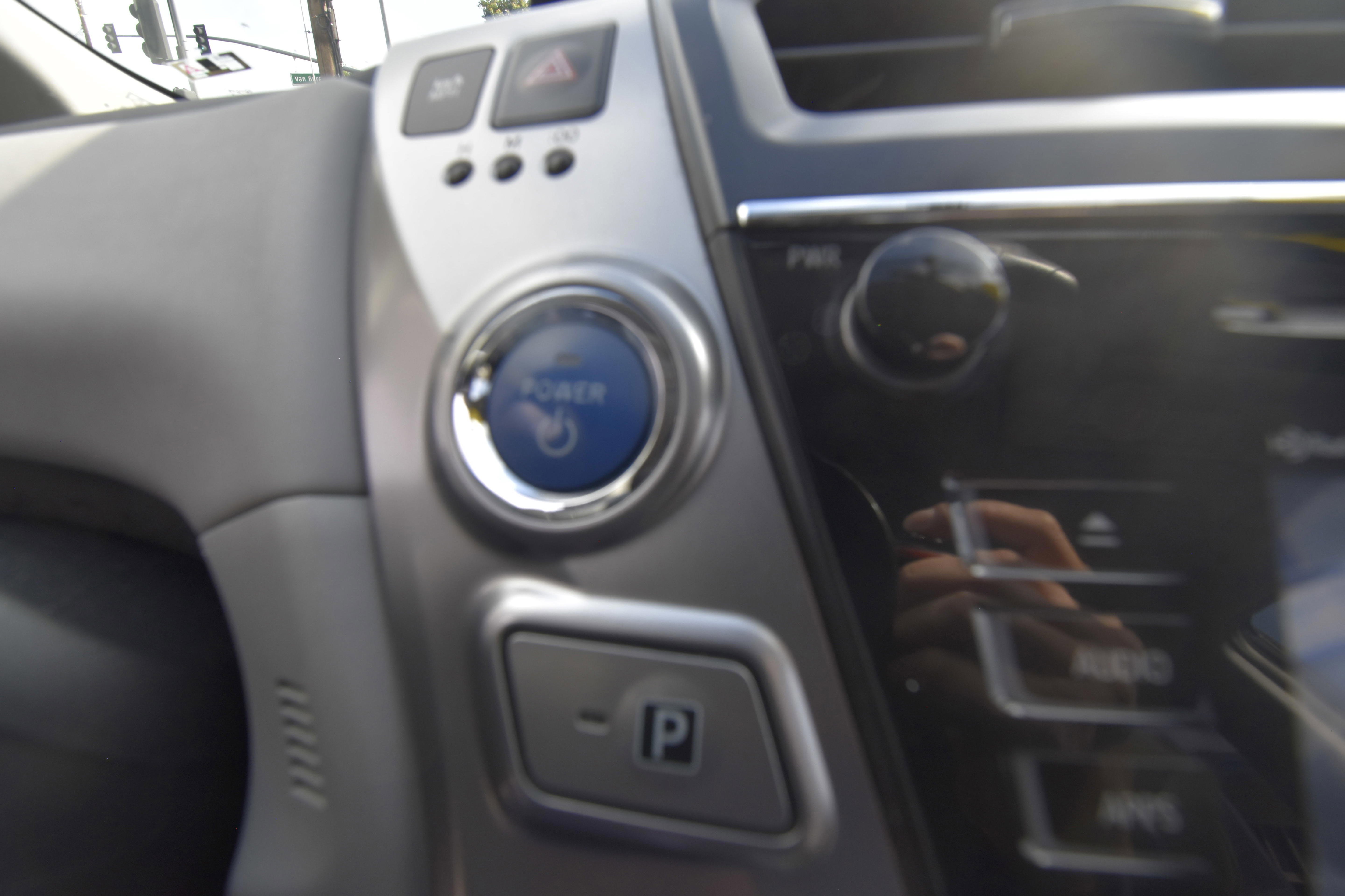 Used 2013 Toyota Prius V Three FWD image 12