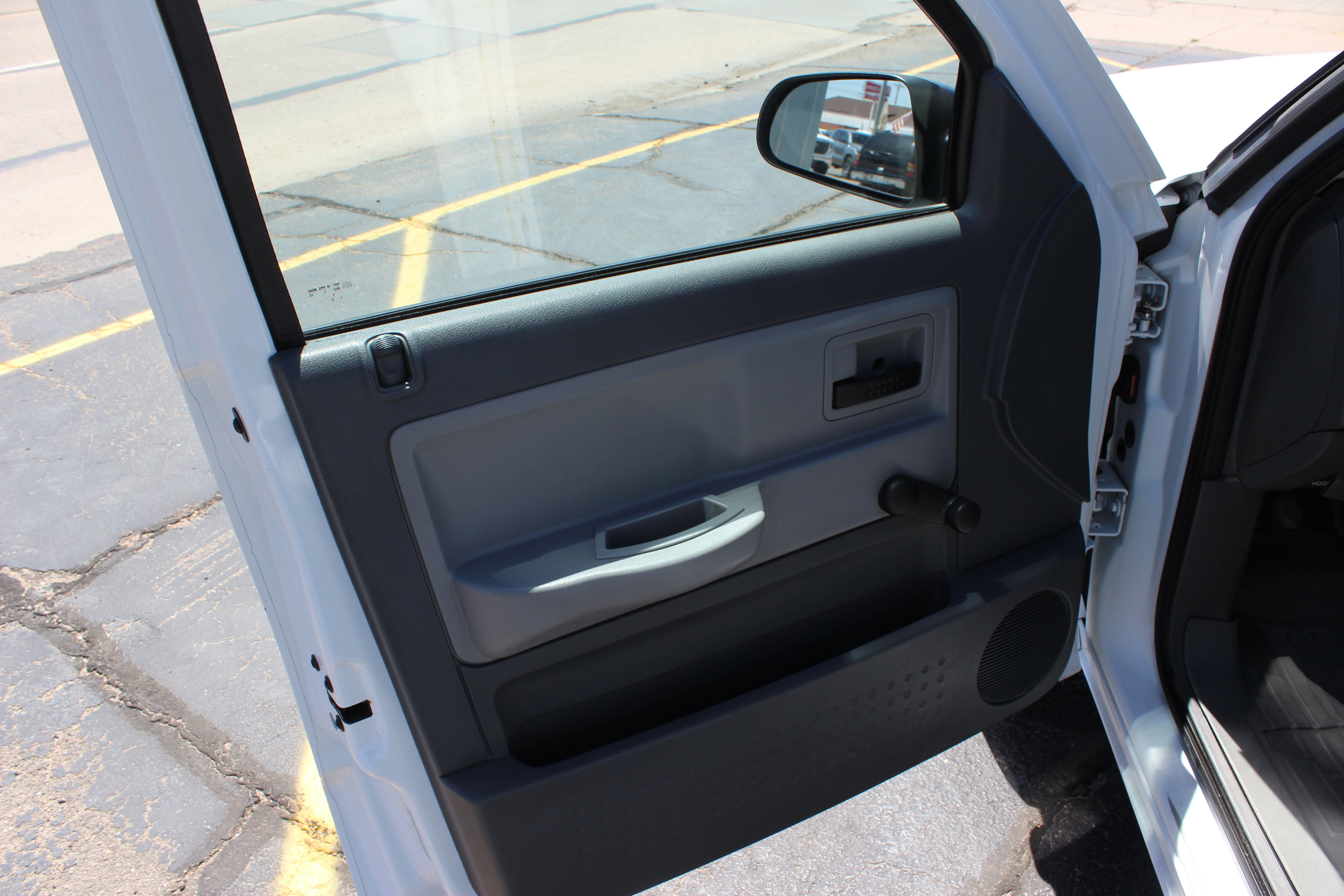 Used 2007 Dodge Dakota ST AWD/4WD image 14