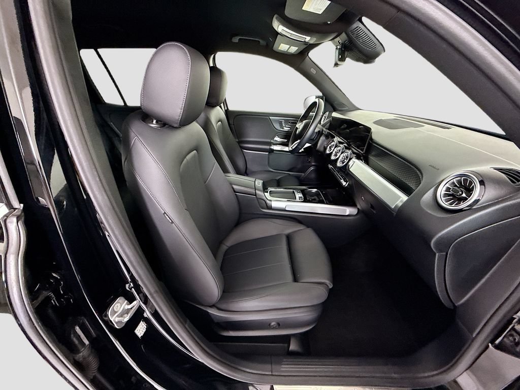 Certified 2025 Mercedes-Benz GLB 250 image 20