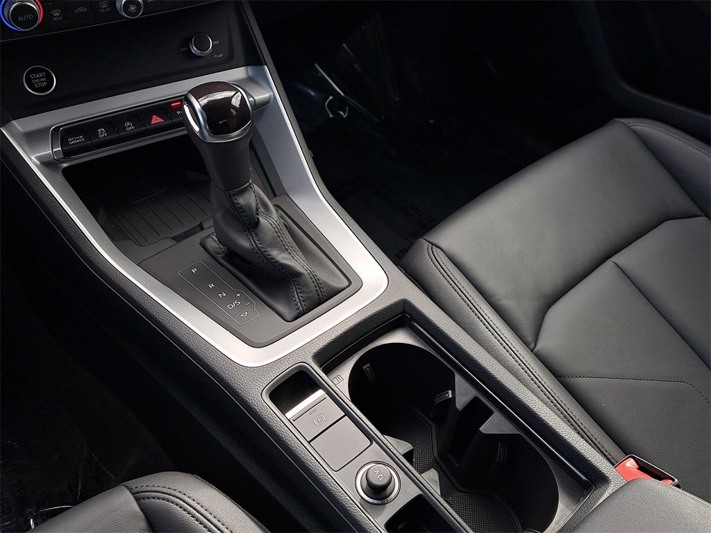 Certified 2025 Audi Q3 2.0T Premium w/ Convenience Package image 15