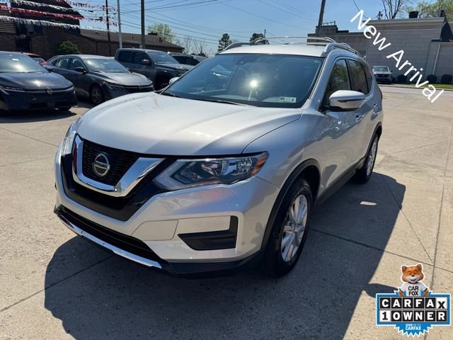 Used 2020 Nissan Rogue SV image 16