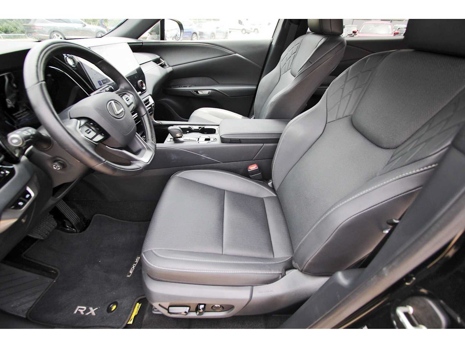 Used 2026 Lexus RX 350 Premium w/ Accessory Package (Z1) FWD image 11