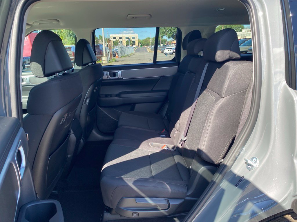 New 2027 Hyundai Santa Fe SE AWD/4WD image 13