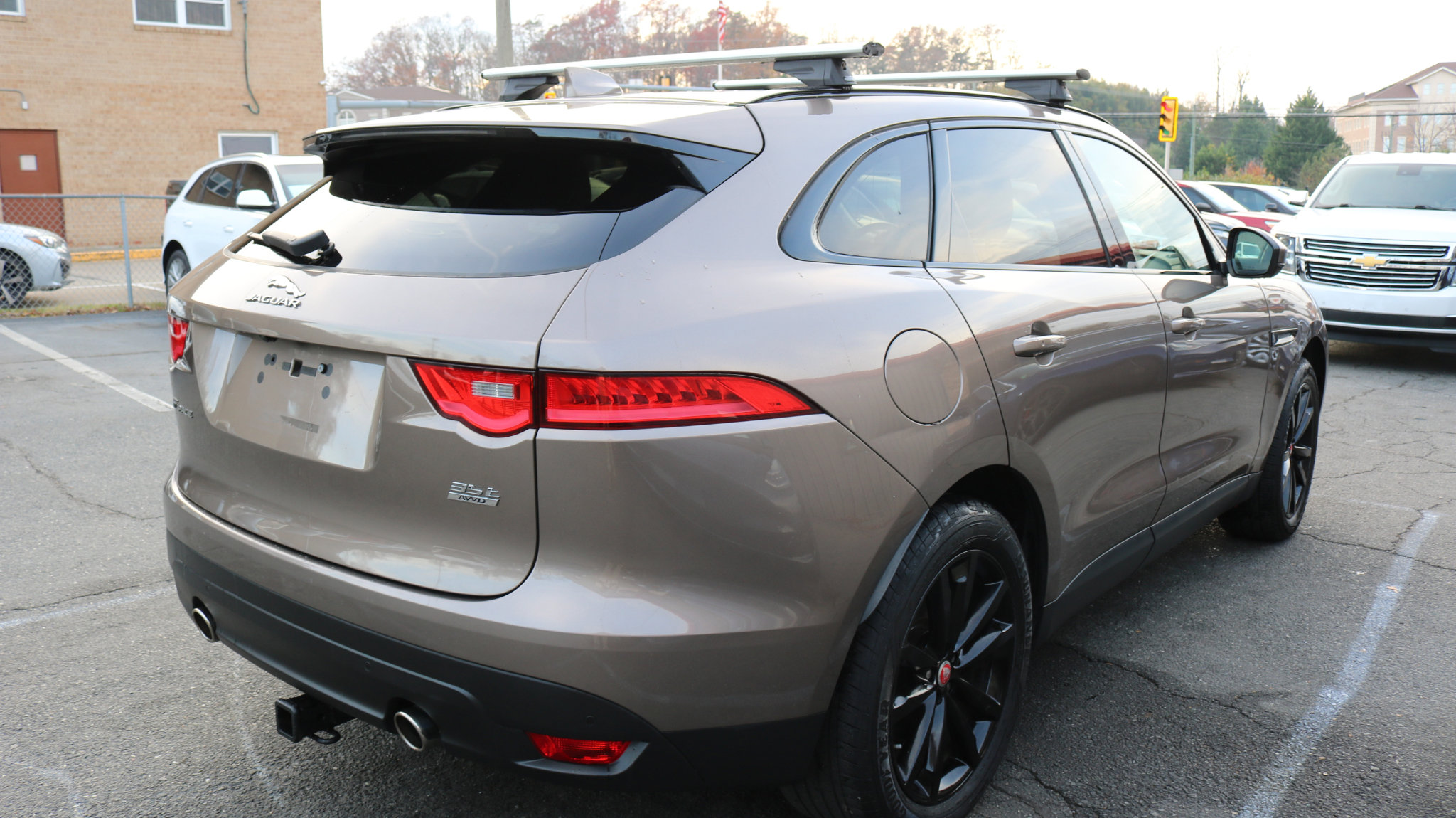 Used 2017 Jaguar F-PACE Prestige image 10