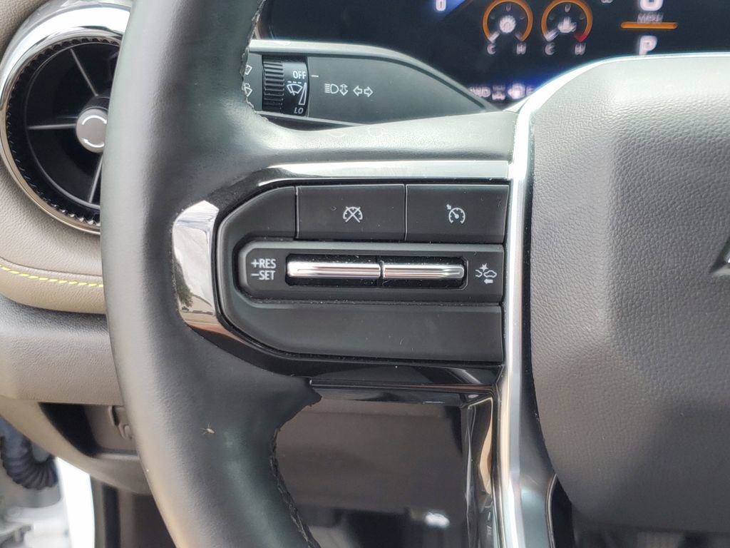 Used 2024 Chevrolet Colorado ZR2 w/ ZR2 Convenience Package III image 22