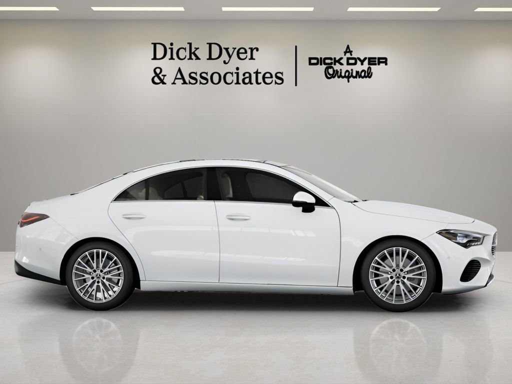 Used 2026 Mercedes-Benz CLA 250 image 4