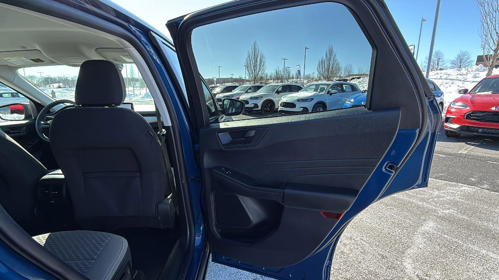 Used 2022 Ford Escape SE image 18