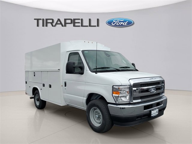 New 2026 Ford E-350 and Econoline 350 Super Duty image 7
