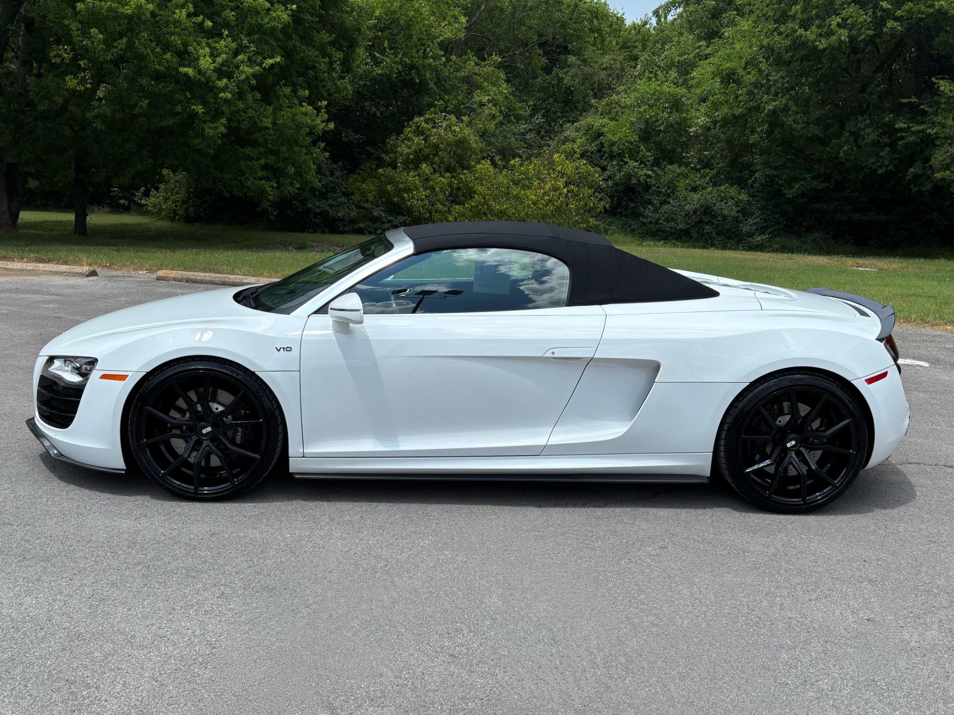 Used 2011 Audi R8 V10 AWD/4WD image 11