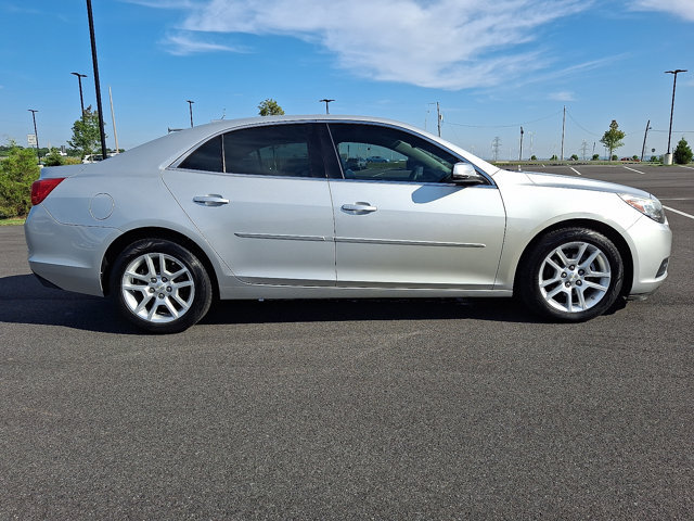 Used 2015 Chevrolet Malibu LT w/ Power Convenience Package FWD image 8