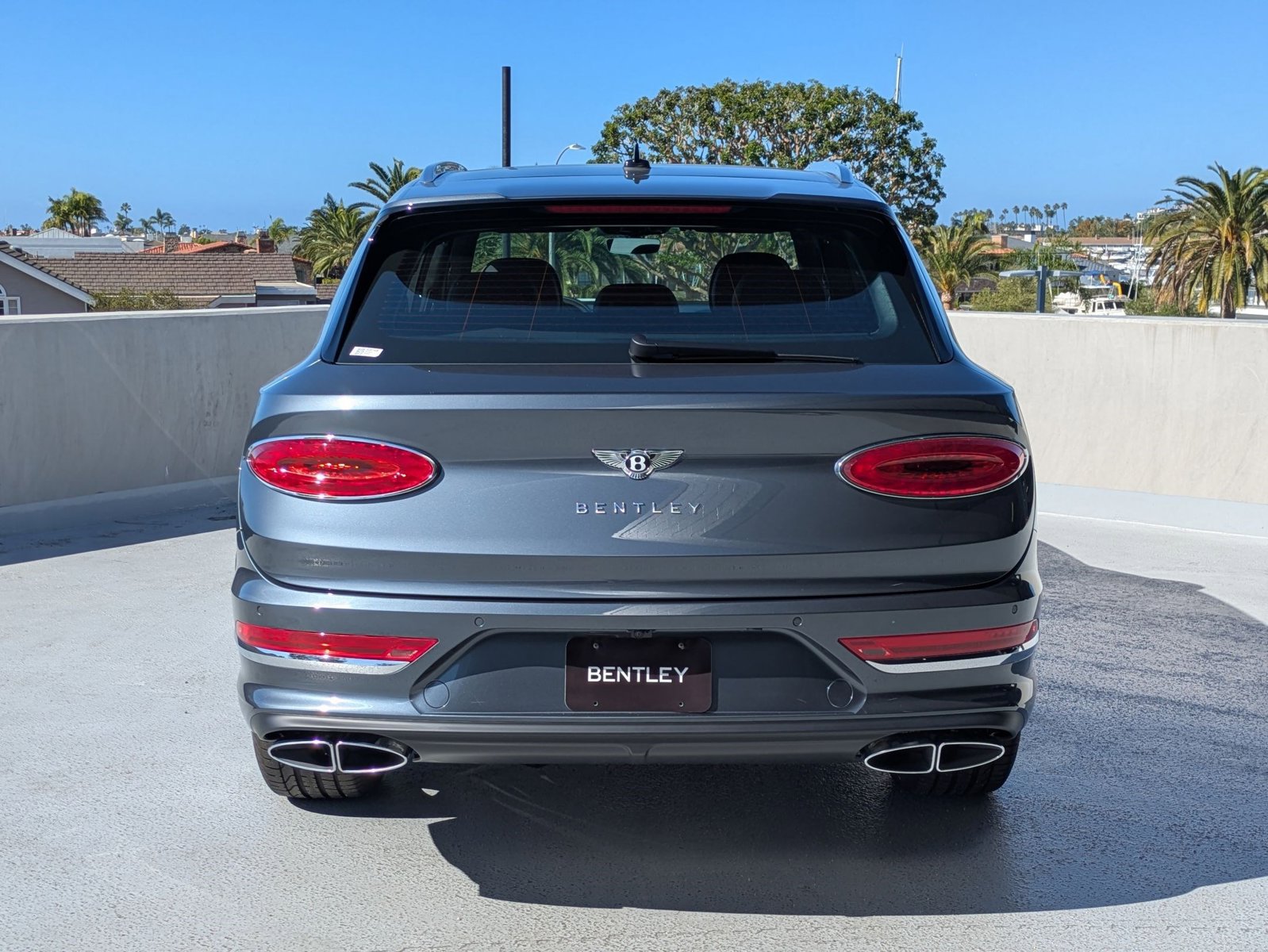 Certified 2025 Bentley Bentayga AWD/4WD image 10