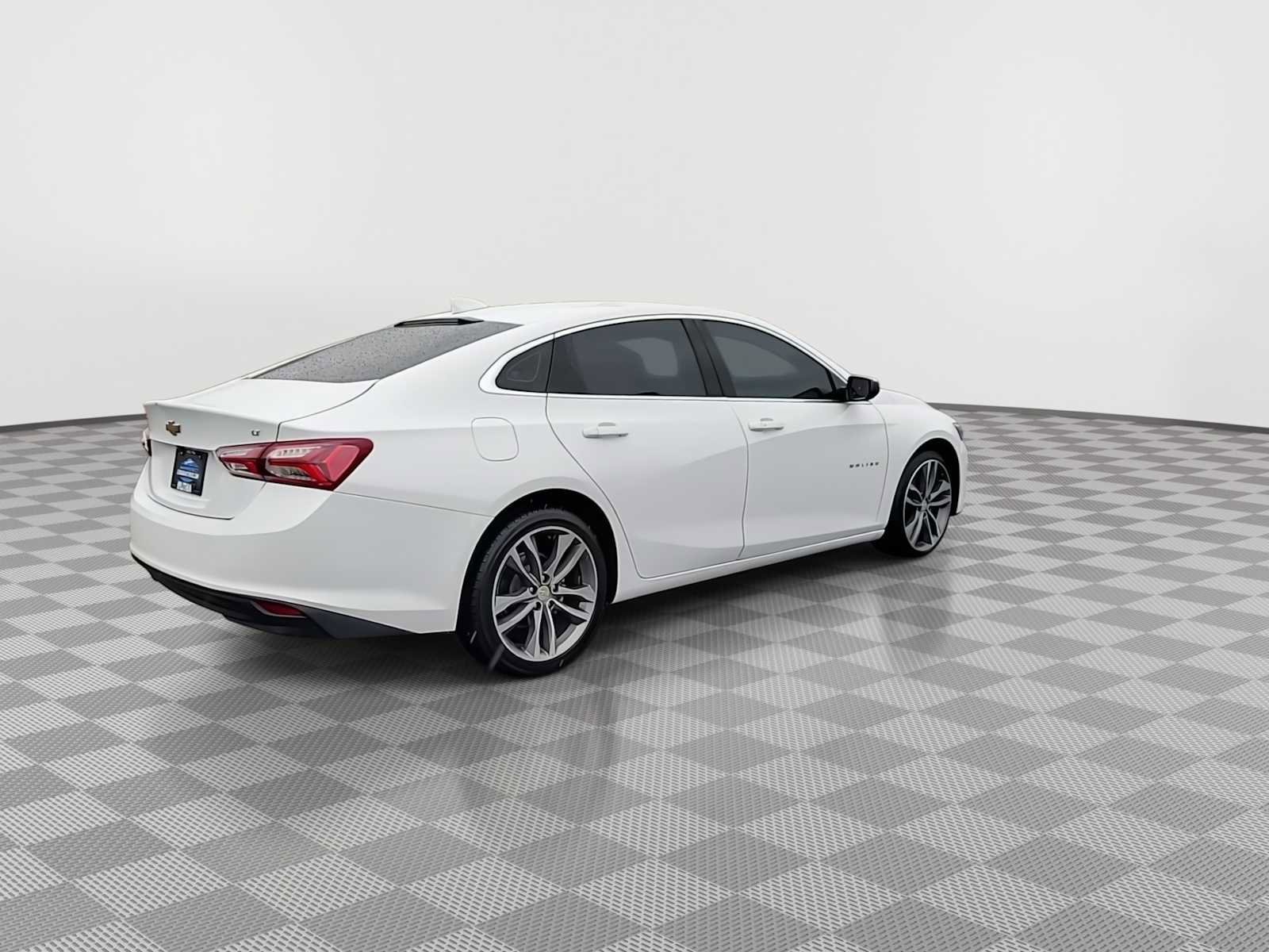 Used 2022 Chevrolet Malibu LT image 8