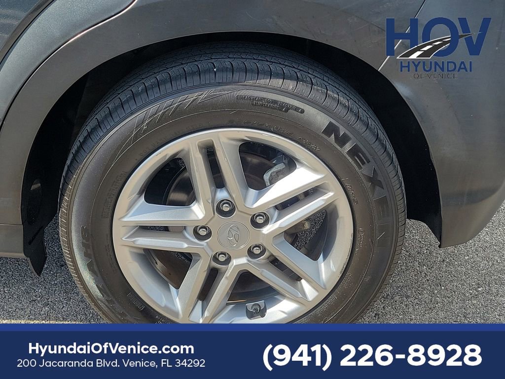 Used 2021 Hyundai Kona SE image 15