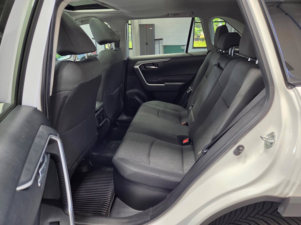 Used 2024 Toyota RAV4 XLE w/ Convenience Package AWD/4WD image 15