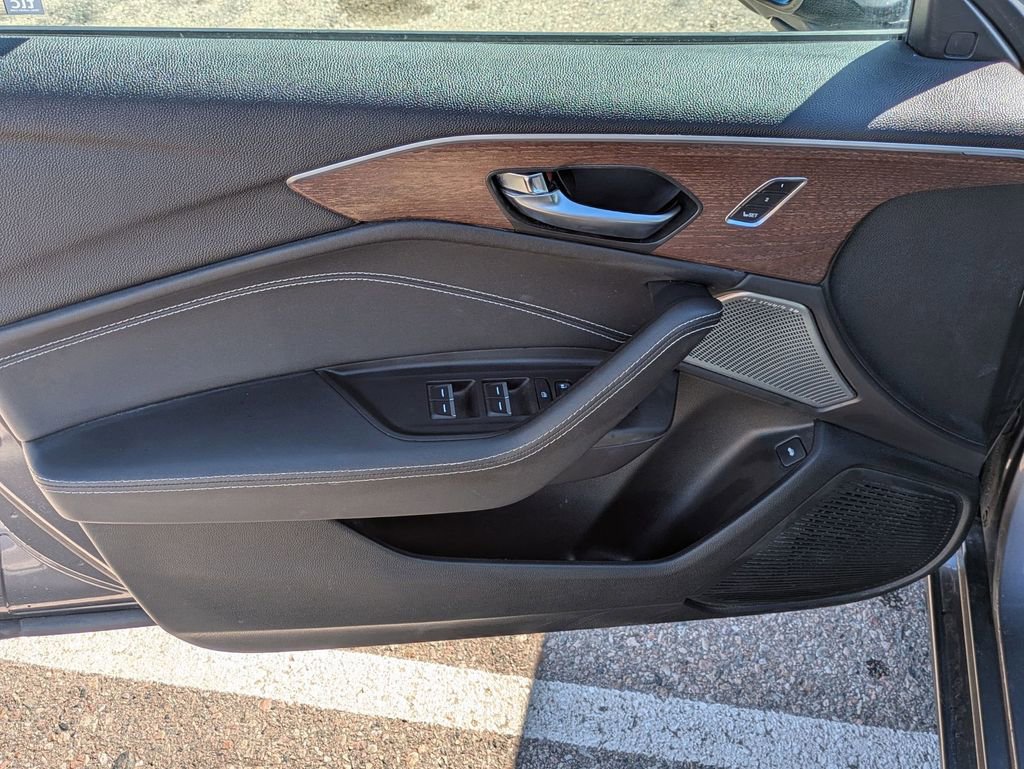 Used 2023 Acura TLX Advance image 10