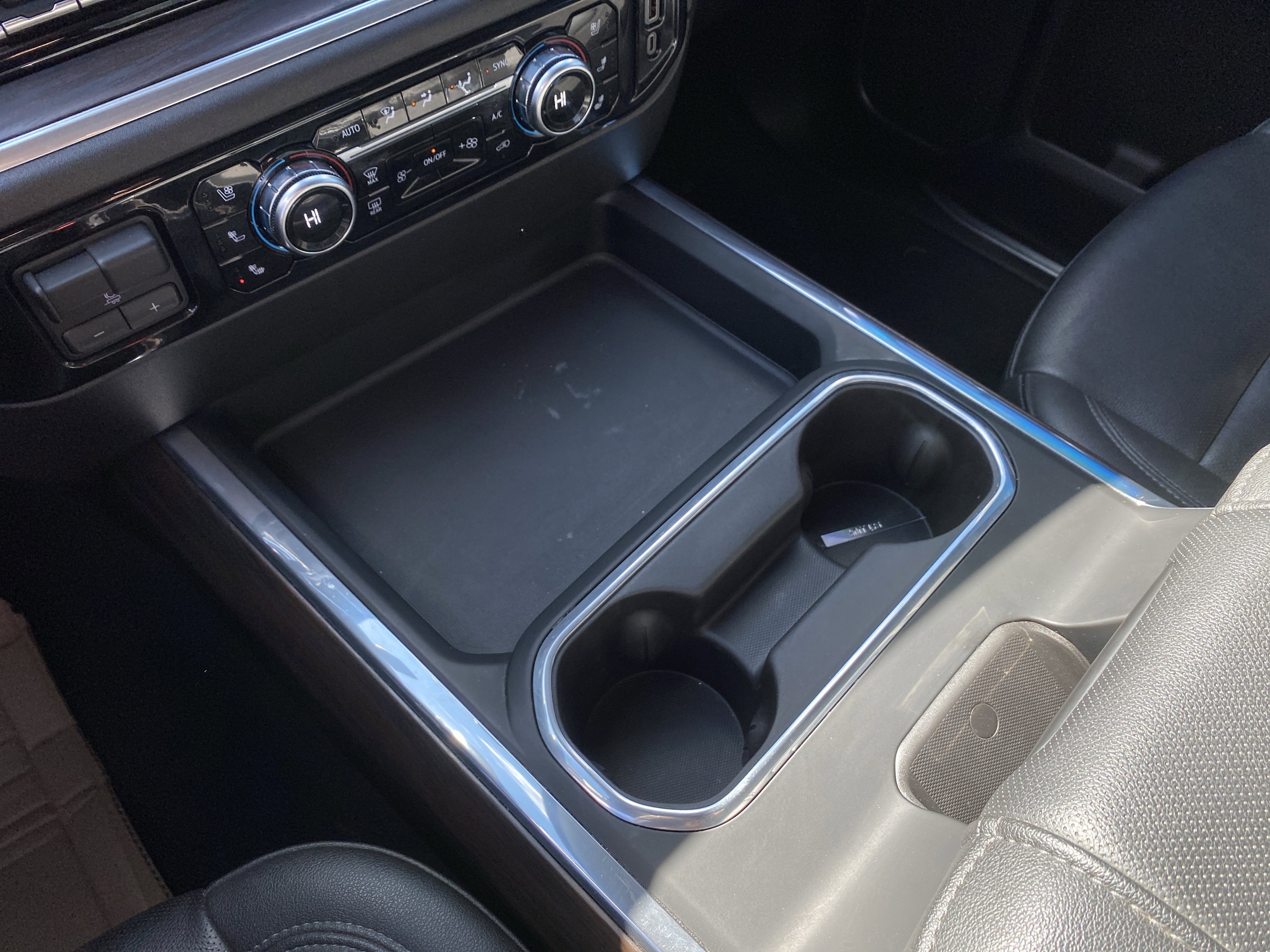 Used 2025 GMC Sierra 2500 SLT w/ SLT Convenience Package image 30