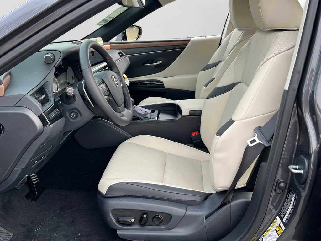Certified 2025 Lexus ES 350 w/ Premium Package image 12