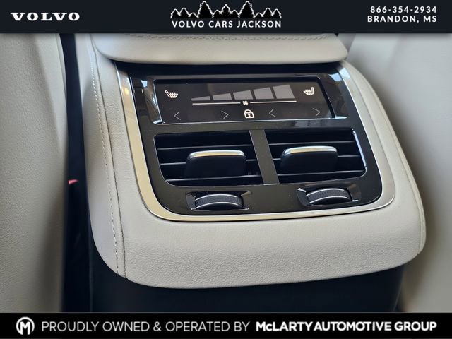 New 2026 Volvo XC90 B6 Ultra w/ Protection Package image 19