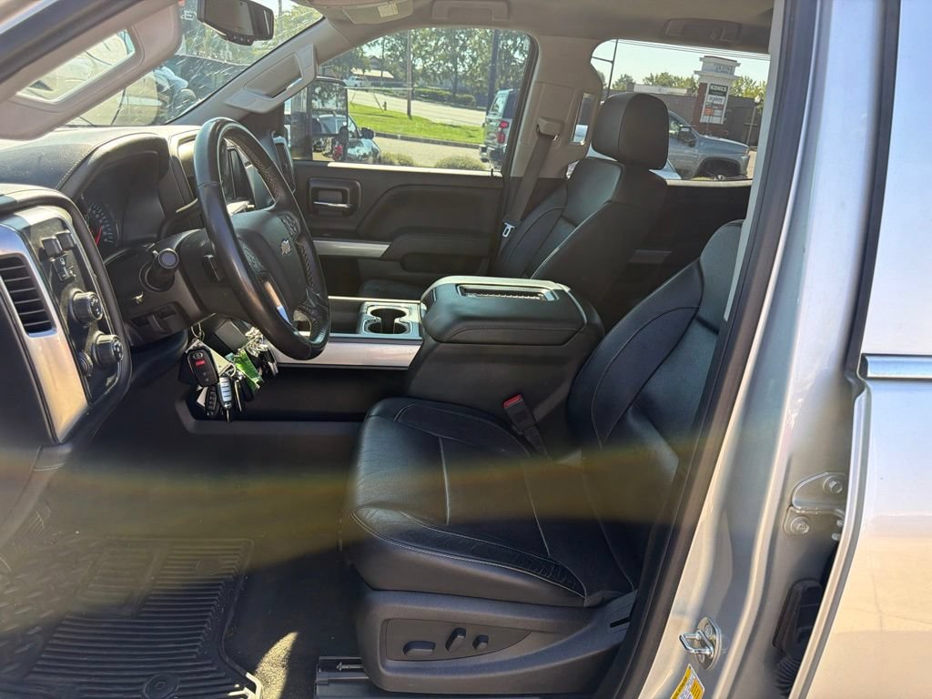 Used 2018 Chevrolet Silverado 2500 LTZ w/ Duramax Plus Package AWD/4WD image 29