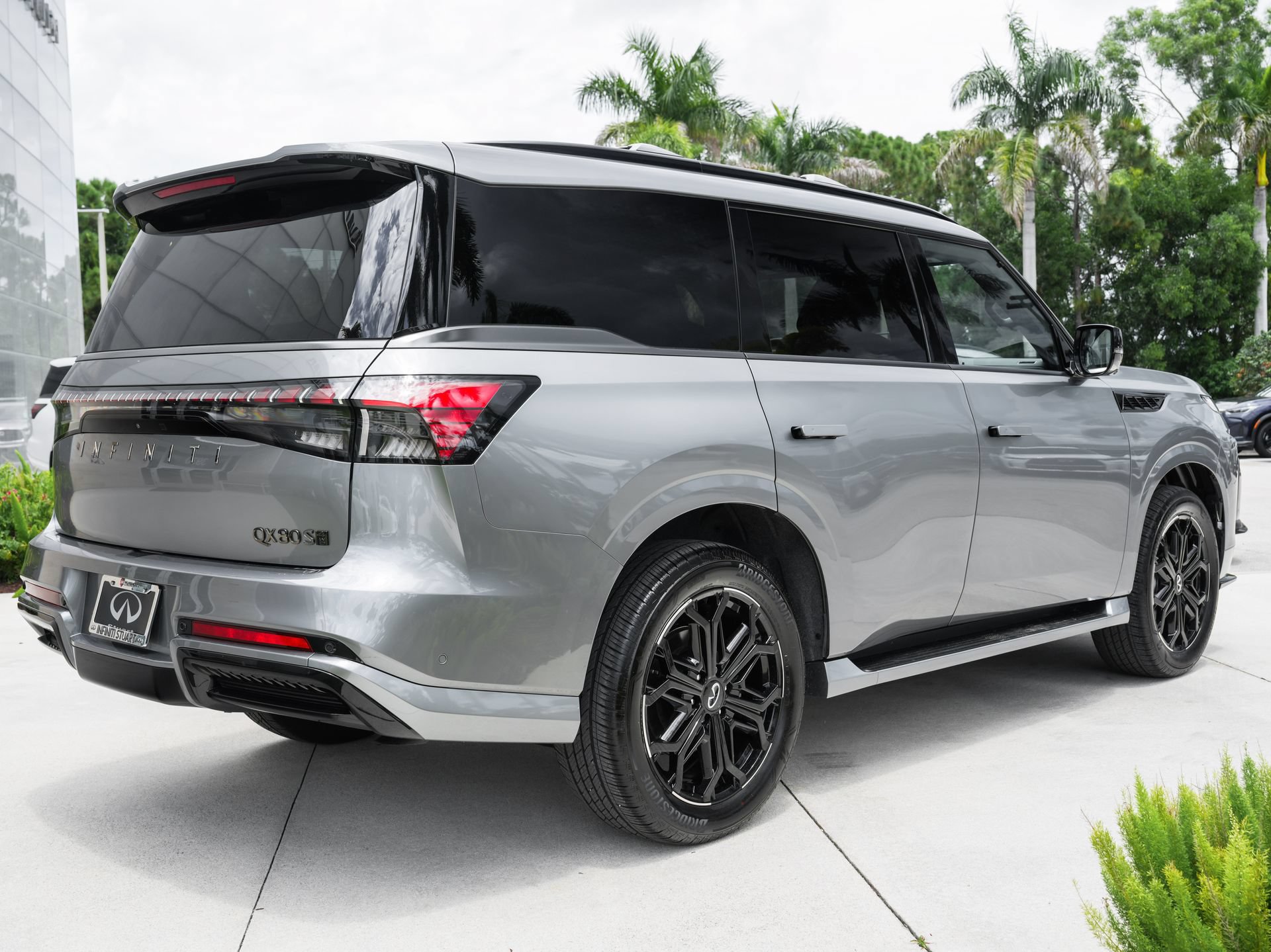 Certified 2026 INFINITI QX80 4WD image 24