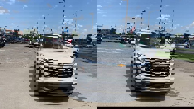 New 2026 Chevrolet Equinox LT w/ Convenience Package II image 3