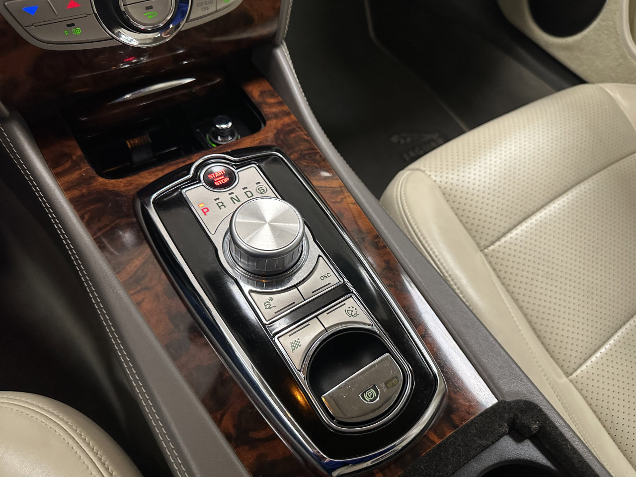 Used 2011 Jaguar XK Convertible image 56