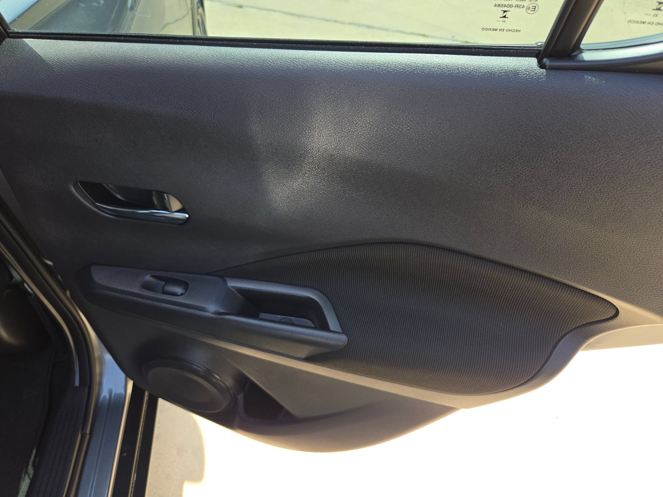 Used 2024 Nissan Kicks SV FWD image 26